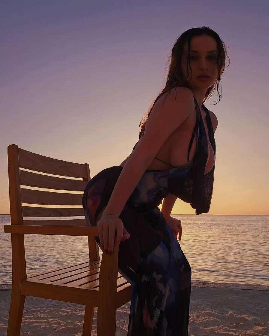 Sexy girl Miranda Faith nude in Tallinn