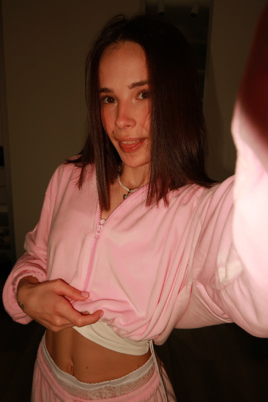 Tina brings the glow — live moments in Tallinn